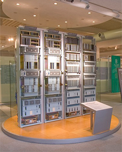 D60形ディジタル交換機の展示写真