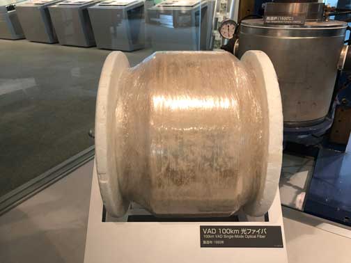 100km長VAD単一モード光ファイバの写真