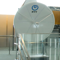 パラボラアンテナの正面の写真