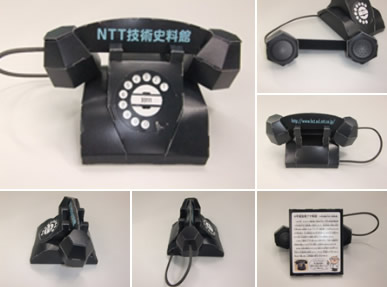 ペーパークラフトの4号電話機の出来上がり写真