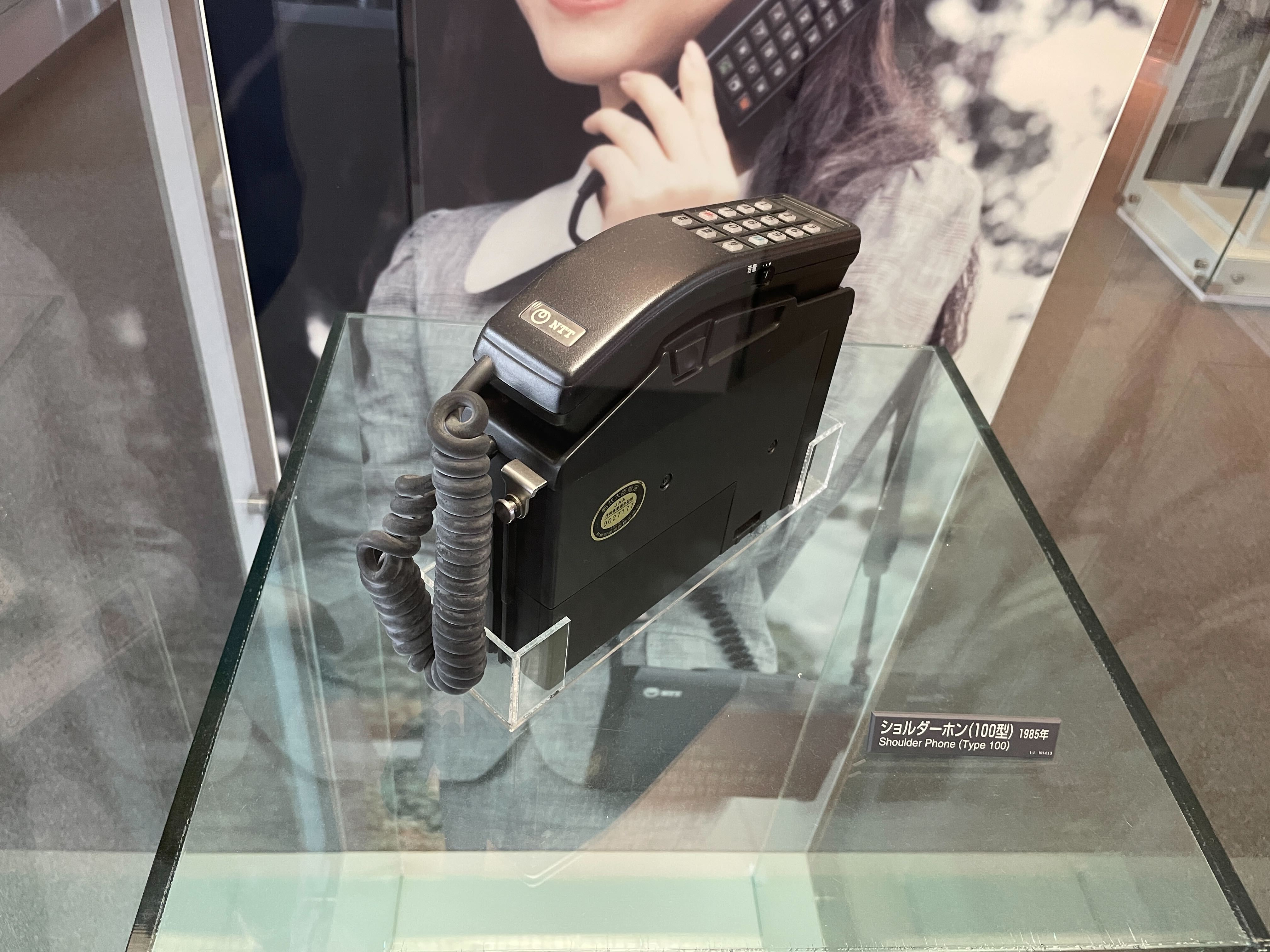 F:ユーザ機器の技術コーナーで撮影をする様子の写真