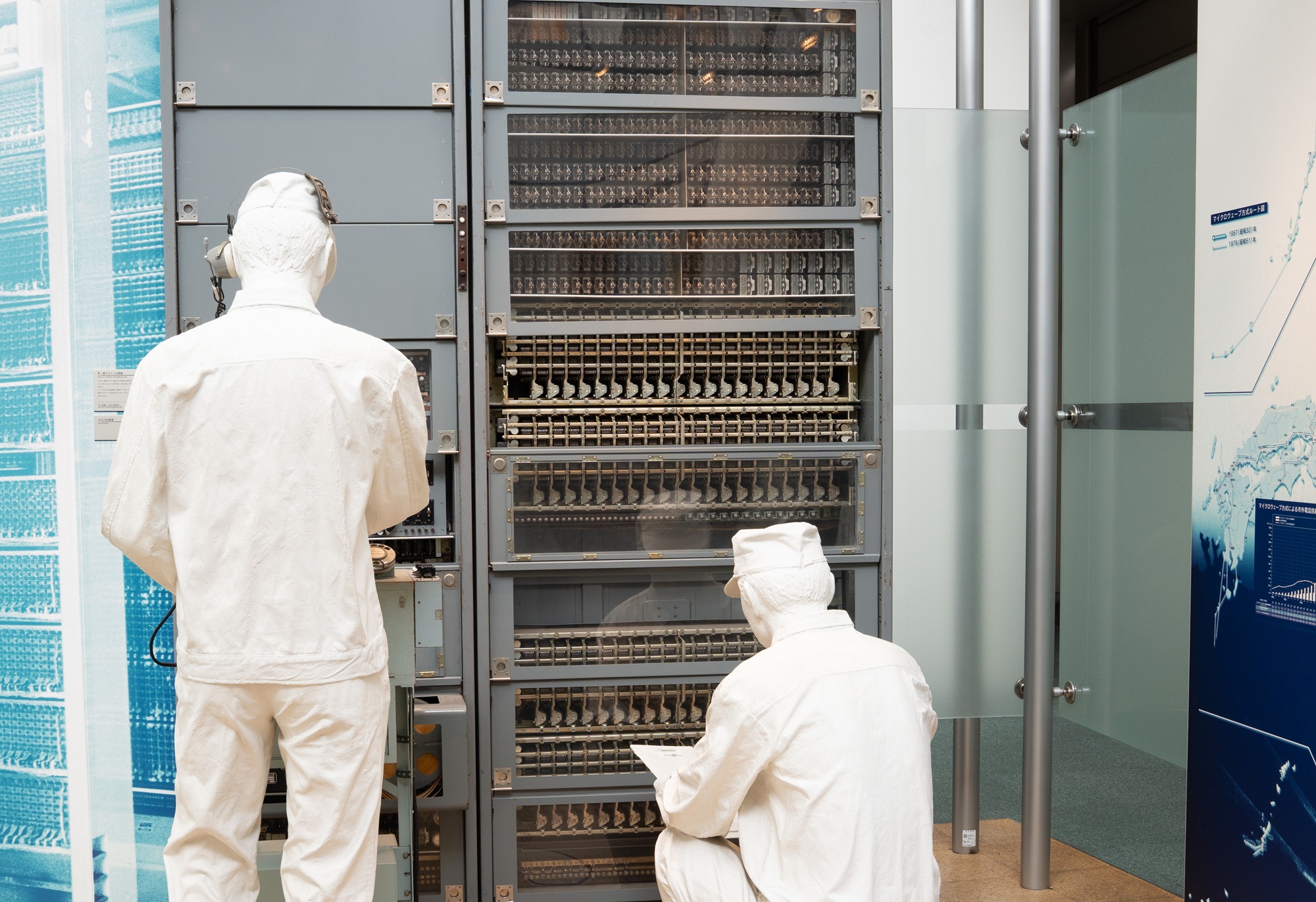 クロスバ交換機の写真