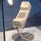 ワイヤレスホンの展示写真