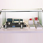 マイクロ波通信方式の進行波管などの写真