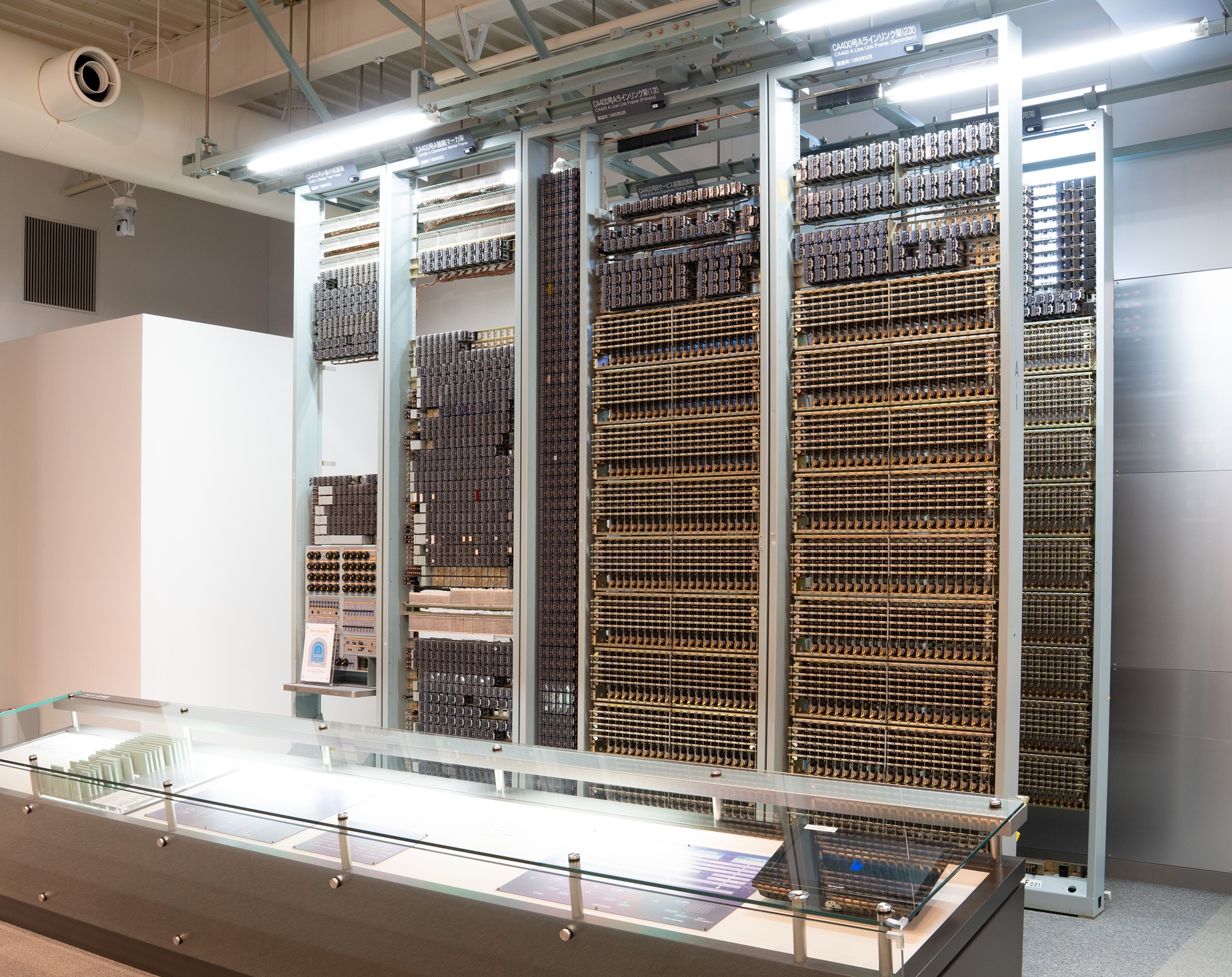 国産1号電話機の写真